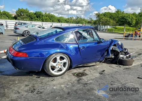 1995 Porsche 911 Carrera 2 z USA, uszkodzony, nr VIN WP0AA2993SS323450